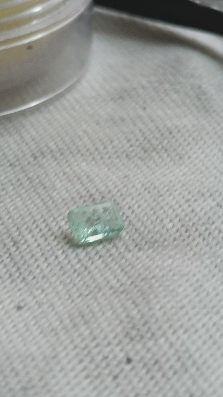 esmeralda natural talla cuadrada Square cut natural emerald