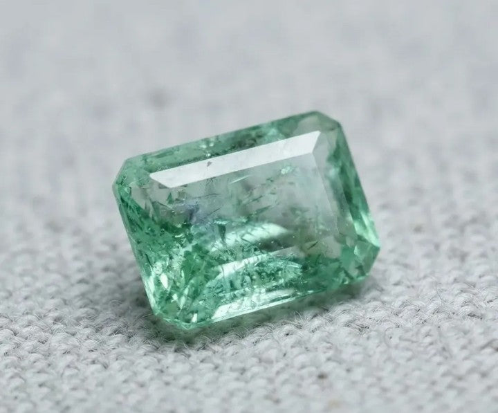 esmeralda natural talla cuadrada Square cut natural emerald
